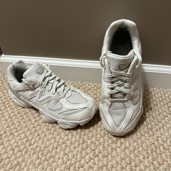 New Balance White Athletic Shoes - Picture 3 of 5